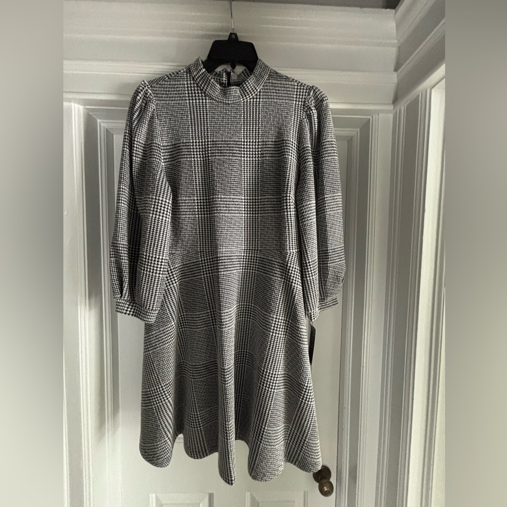 Elegant Black and White Houndstooth Dress